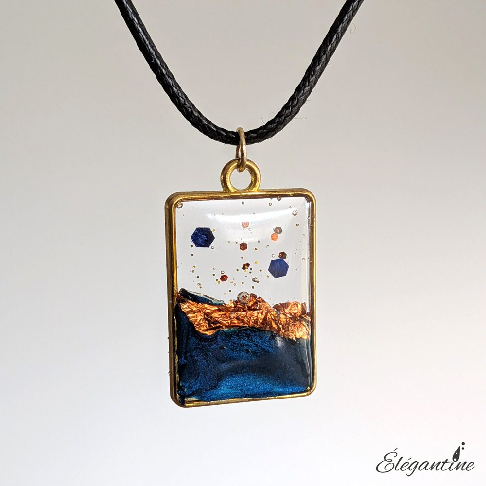 bijoux collier femme résine uniques