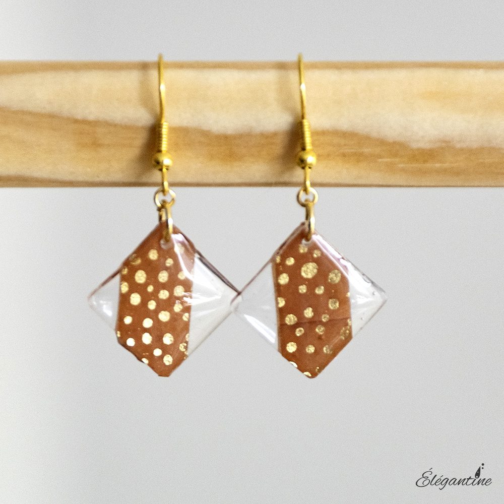 boucles d'oreilles en résine