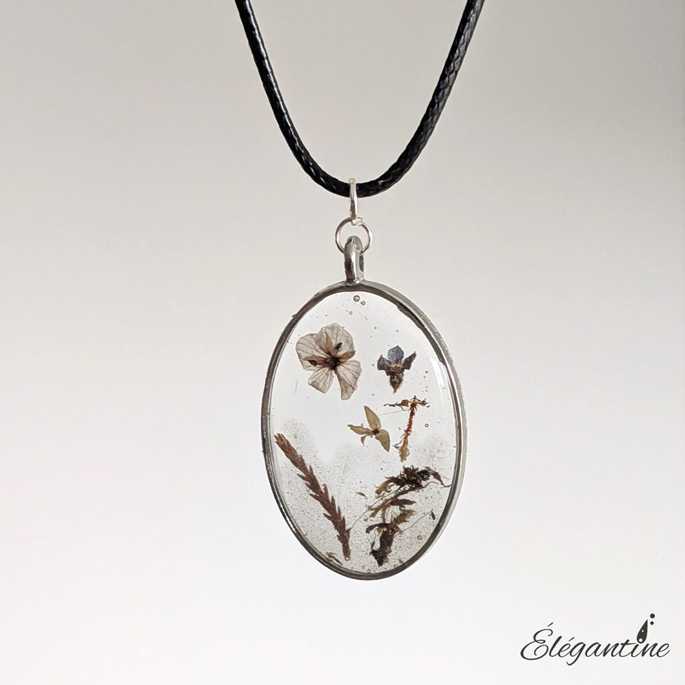 collier femme fleurs naturelles